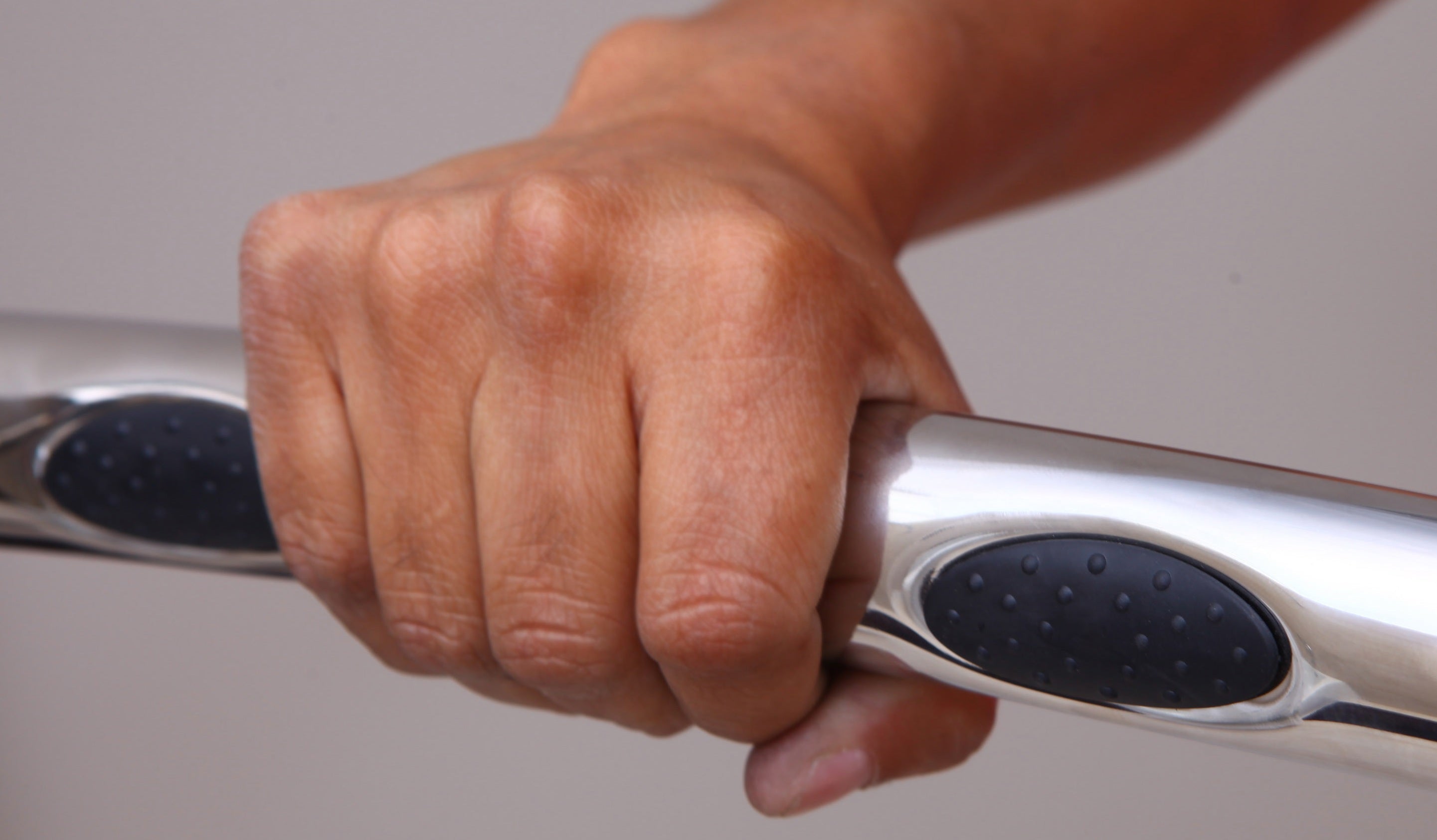 24-inch-decorative-grab-bar hand grips